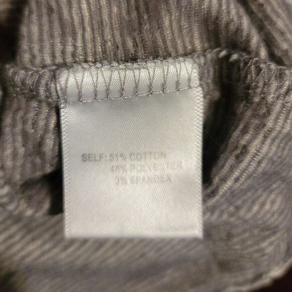 Rose + Olive Gray Floral 3/4 Sleeve Textured Top Size Small - Picture 4 of 10